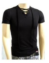 Camisa Gola V Manga Curta com Cordinha e Capuz