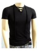 Camisa Gola V Manga Curta com Cordinha e Capuz